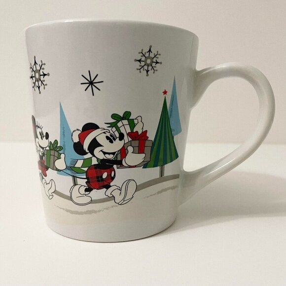 Disney Mickey and Friends Christmas Mug Zrike Brands Goofy Donald Duck Minnie - Picture 10 of 16